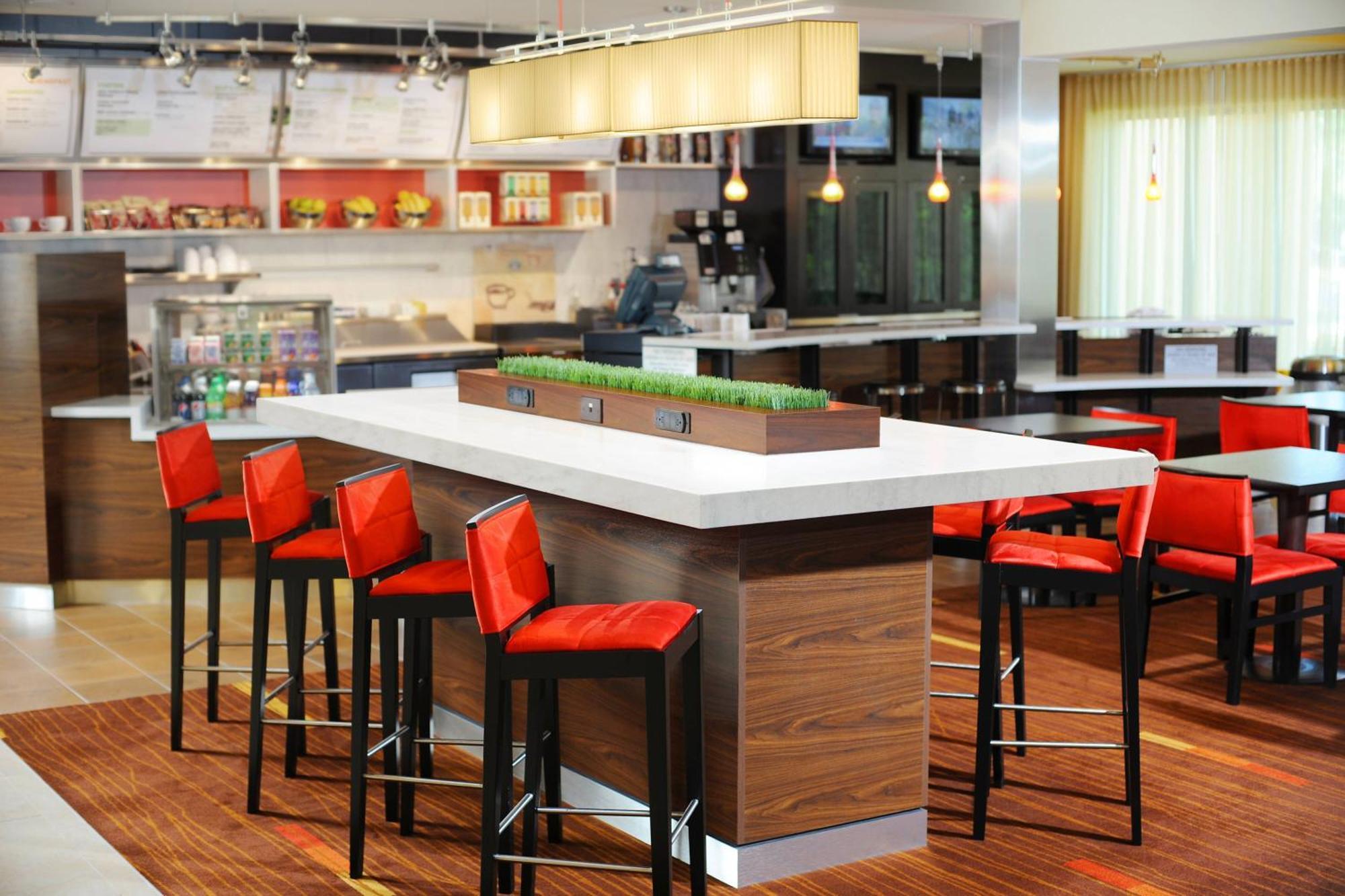 Courtyard By Marriott Oklahoma City Airport Dış mekan fotoğraf