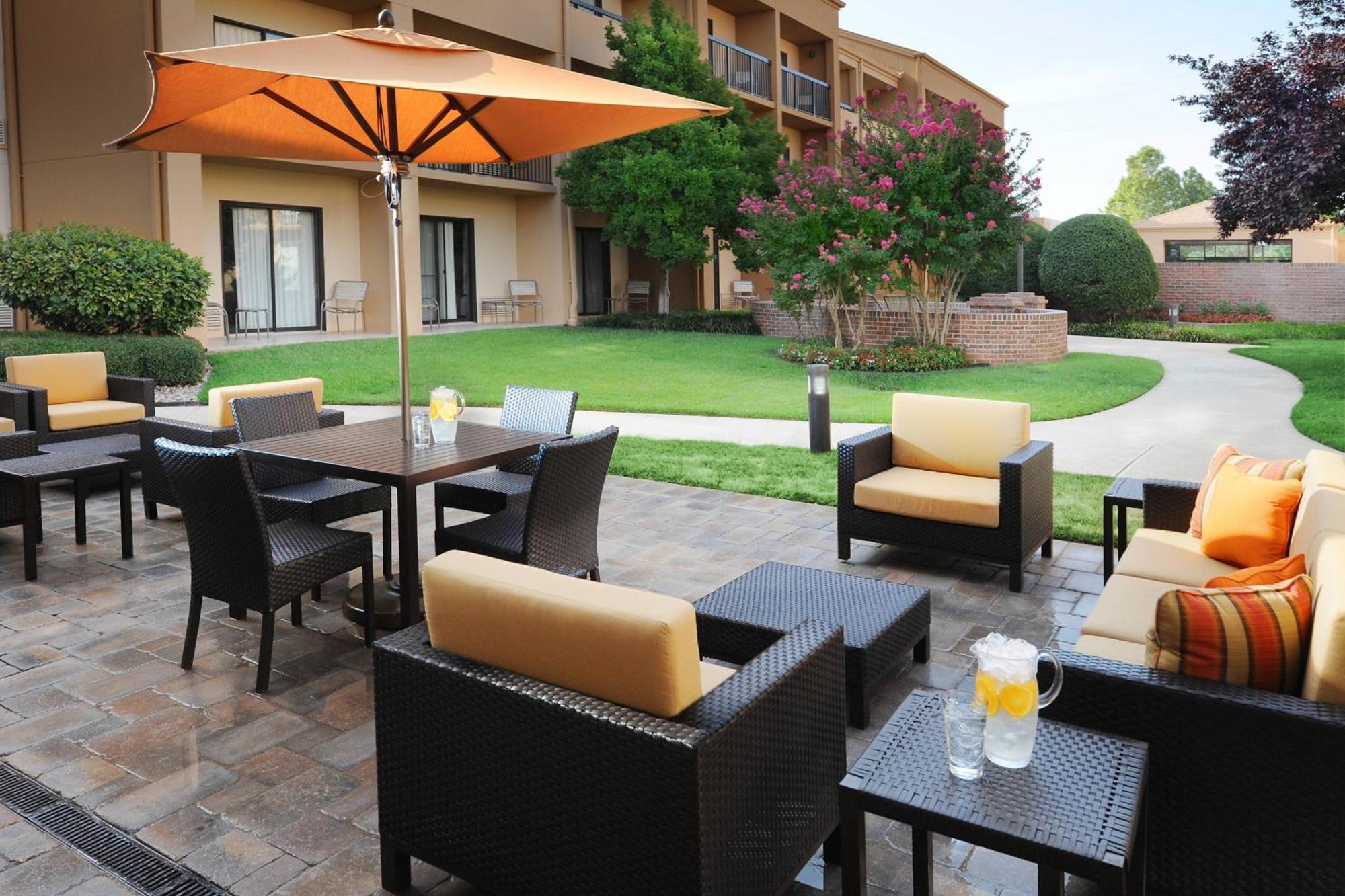 Courtyard By Marriott Oklahoma City Airport Dış mekan fotoğraf