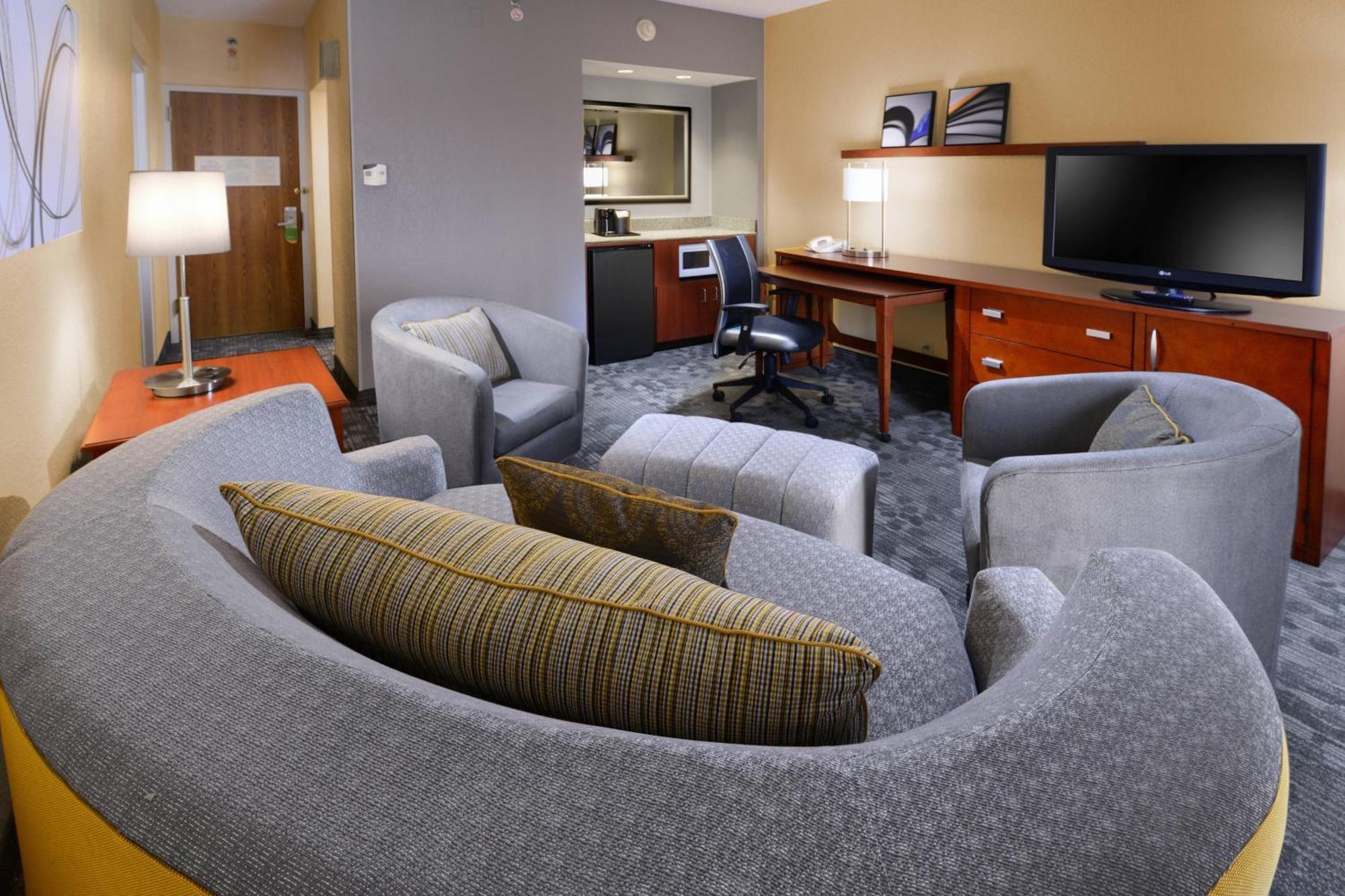Courtyard By Marriott Oklahoma City Airport Dış mekan fotoğraf