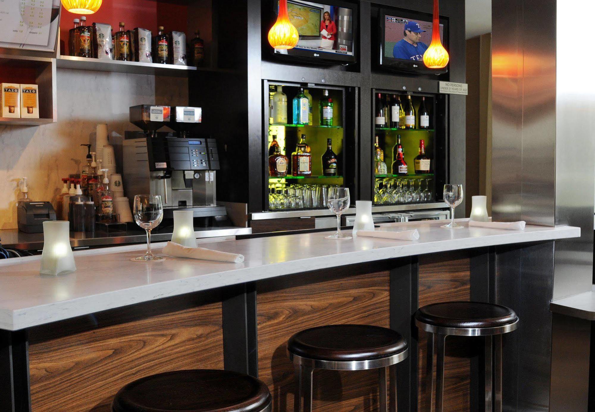 Courtyard By Marriott Oklahoma City Airport Dış mekan fotoğraf